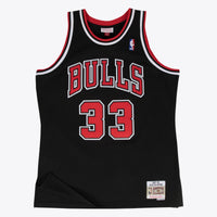 Chicago Bulls Scottie Pippen 1997-98 Hardwood Classics Alternate Swingman Jersey By Mitchell & Ness - Black -
