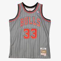 Chicago Bulls Mitchell & Ness Scottie Pippen 1995 Reload Swingman Authentic Jersey - Grey